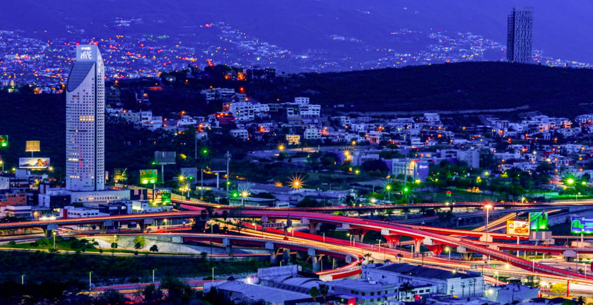 El nuevo consumidor digital de Nuevo León: Oportunidad para negocios locales y empresas de publicidad