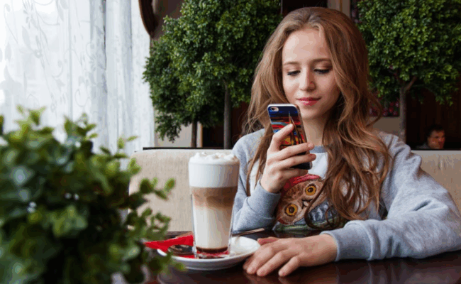 Blog Todo empieza en el celular: Cómo adaptar tu estrategia digital al usuario regiomontano móvil